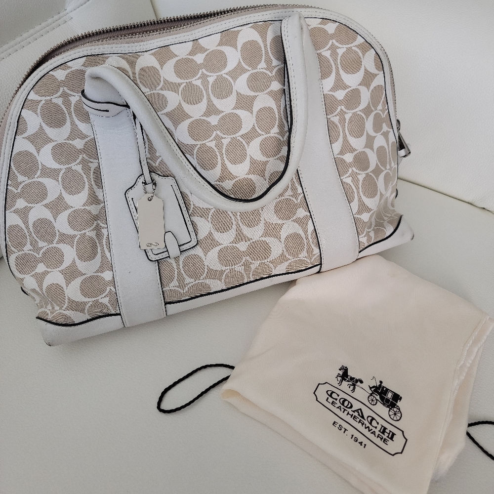 Coach- Shoulder Bag + Strap